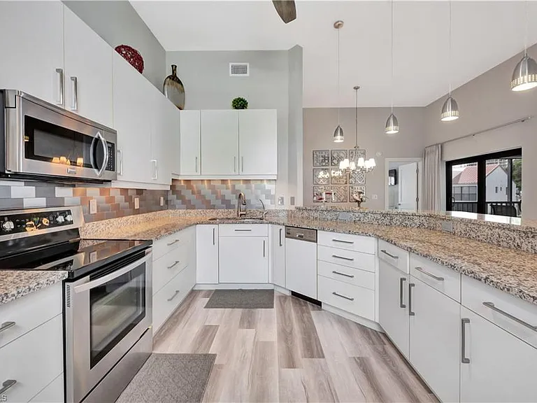 583 Beachwalk Cir #Q-203 — Photo 9