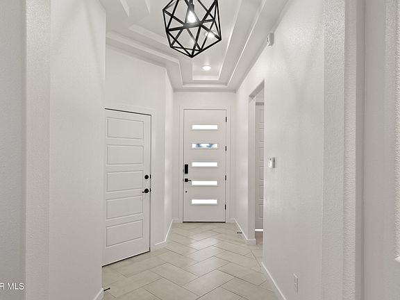 4th image of 233 Farnborough St