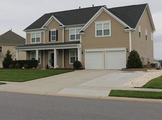 7187 Streamhaven Dr, Harrisburg, NC 28075