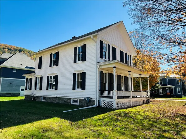 2 Bruce St, Walton, NY 13856
