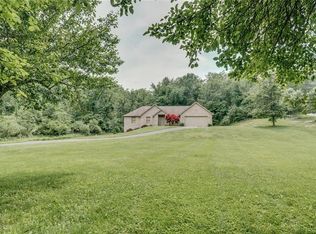 300 Whittengale Rd, Oakdale, PA 15071