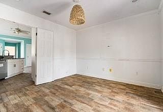 5th image of 11645 Shannon Drive E