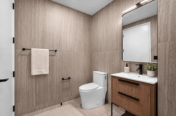 Bathroom, photo 2