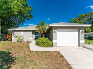 208 Magnolia Rd, Venice, FL 34293