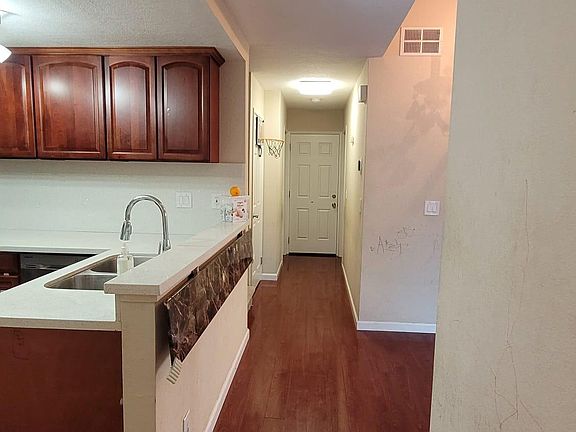 3rd image of 5084 Crandallwood Dr