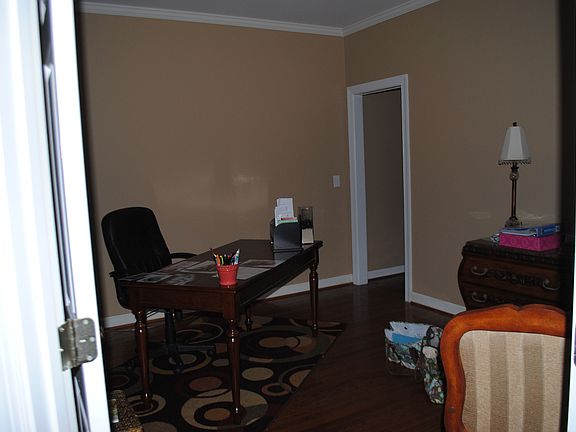 front formal living or offic