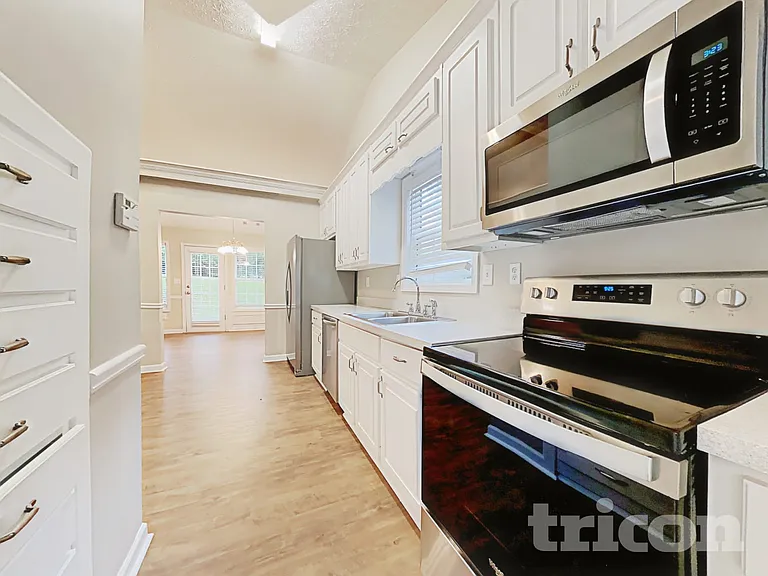 35 Crooked Creek Dr — Photo 6