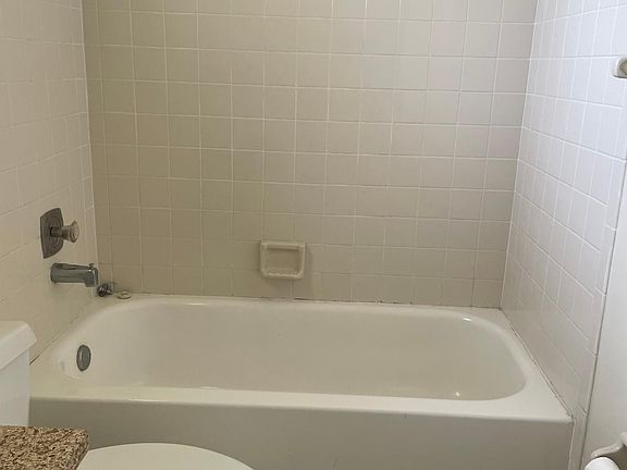 Bathroom 1 right view