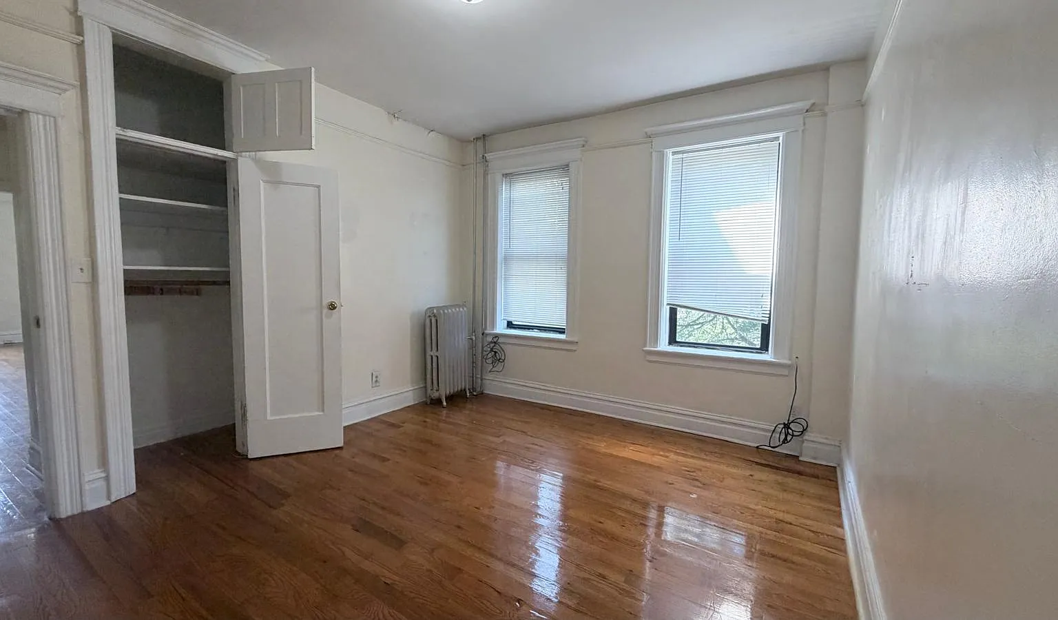 343 Fairmount Ave — Photo 2