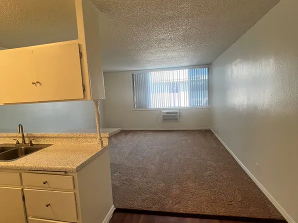 628 Sepulveda Blvd, Van Nuys, CA 91411