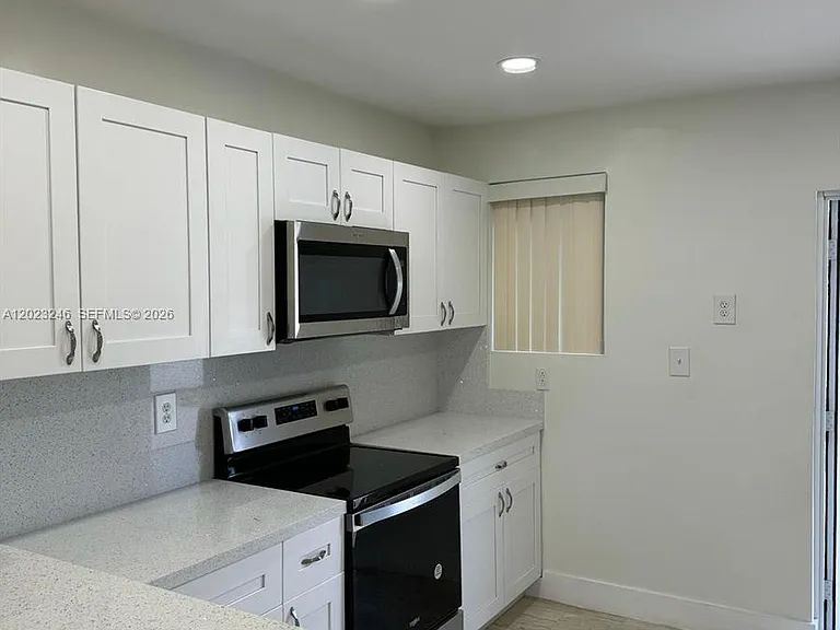 1222 NW 102nd St #2 — Photo 4