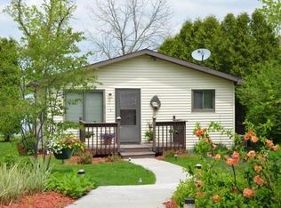 N28W26940 Woodland Dr, Pewaukee, WI 53072