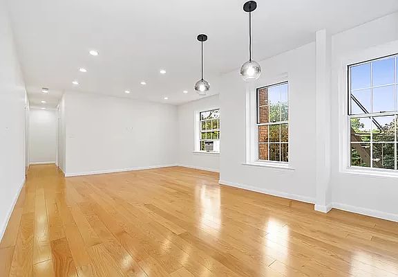 3rd image of 30-45 Hobart St APT 4G