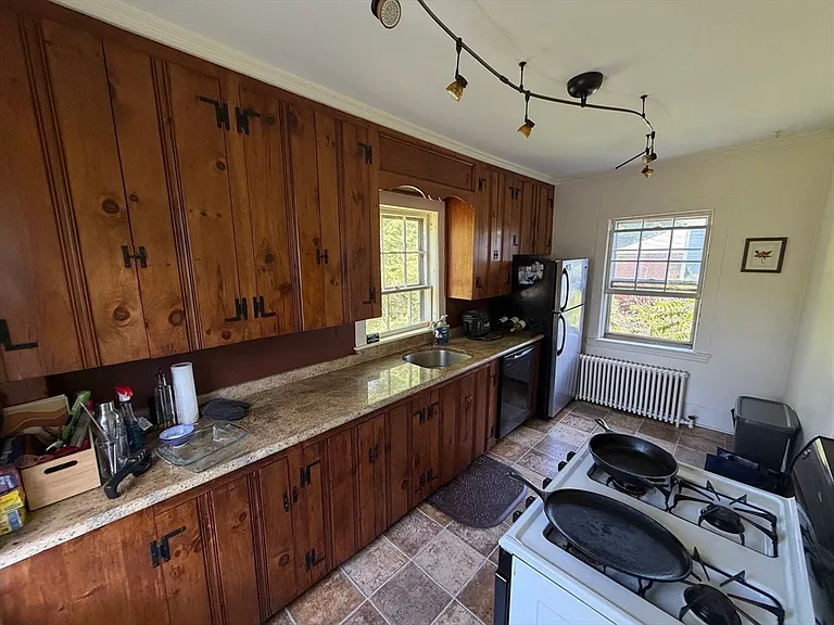 51 Elm St #2 — Photo 6