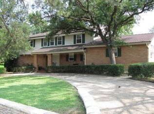 204 E Rochelle Blvd, Irving, TX 75062