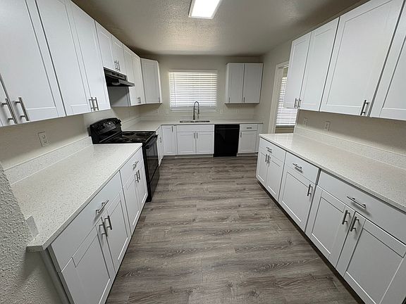 3rd image of 218 Cumberland Rd
