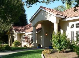 1296 N Applegate Ave, Fresno, CA