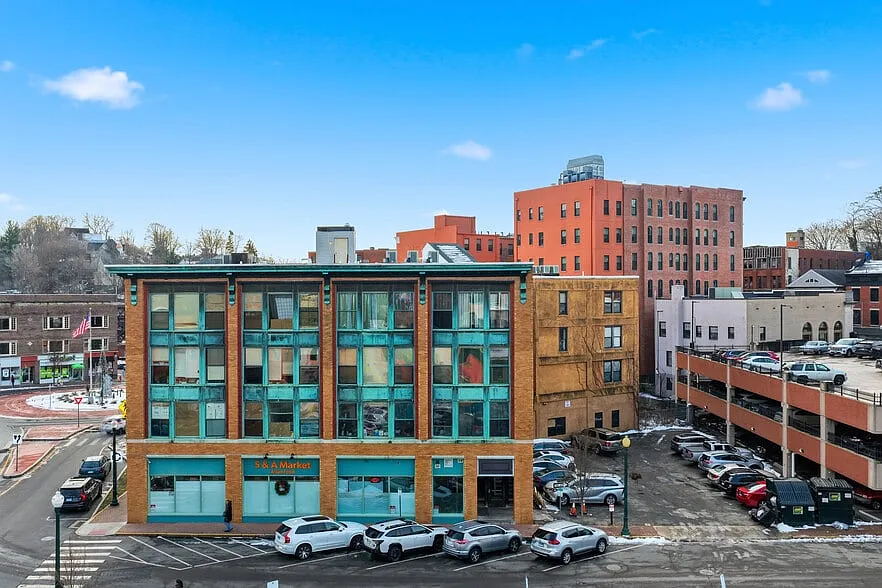 Building Photo 5