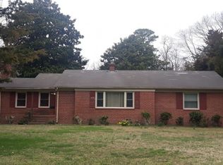 136 Nelson Dr, Newport News, VA 23601