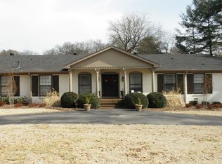 202 River Oaks Rd, Brentwood, TN 37027
