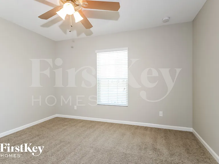 1426 SW Oriole Ln — Photo 10