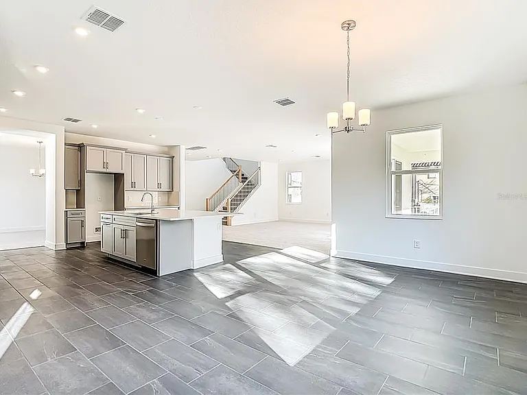 410 S West Shore Blvd — Photo 19