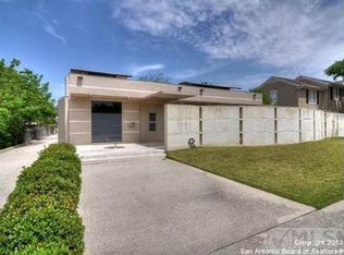 205 Burr Rd, Terrell Hills, TX 78209