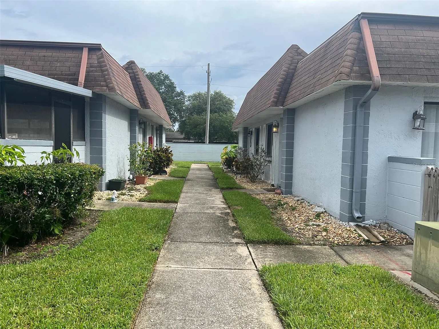 2 bed, 975 sqft, $1,595 — Photo 1