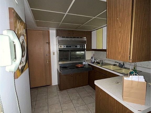 5th image of 3179 Valerie Arms Dr APT 16