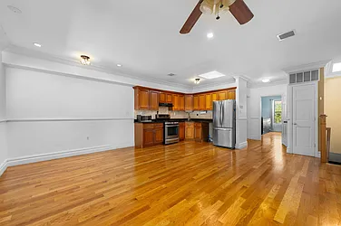 4005 9th Avenue, #2