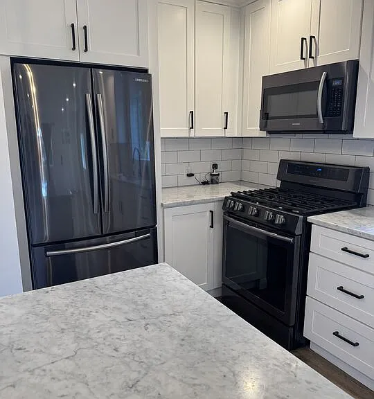 446 N California St — Photo 10