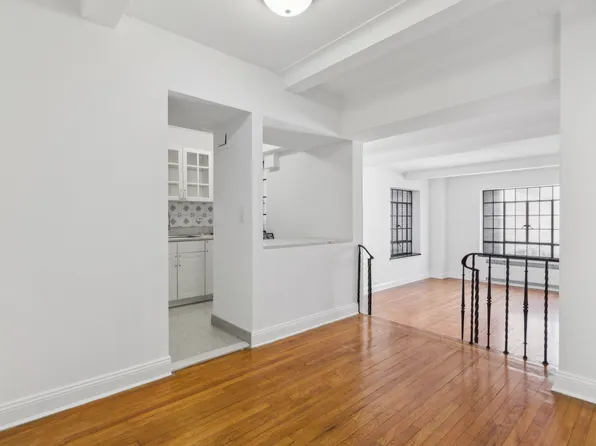 10 Park Avenue image 4 of 11