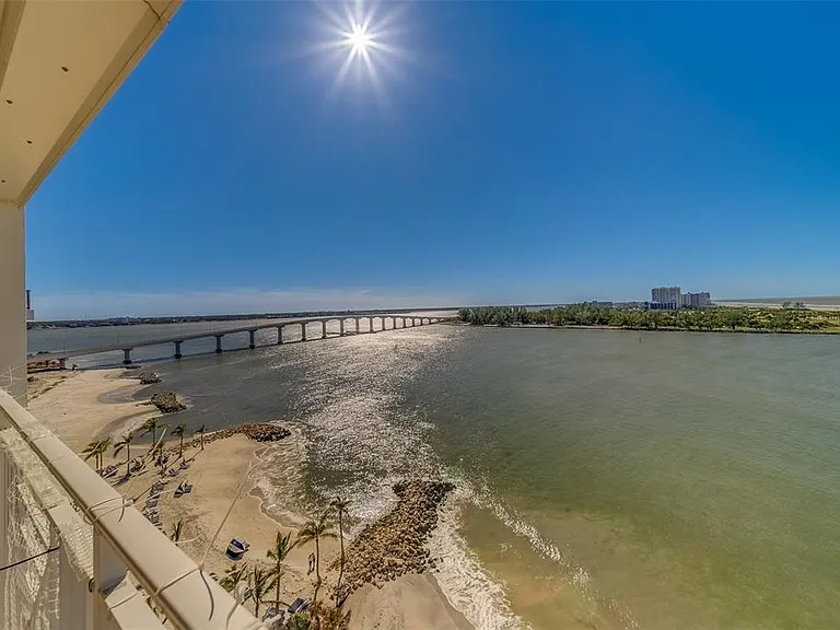 675 S Gulfview Blvd #Penthouse 1 — Photo 25