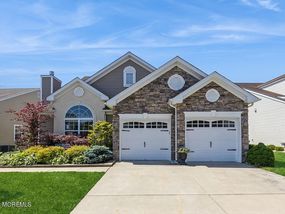 1st image of 43 Bayville Way