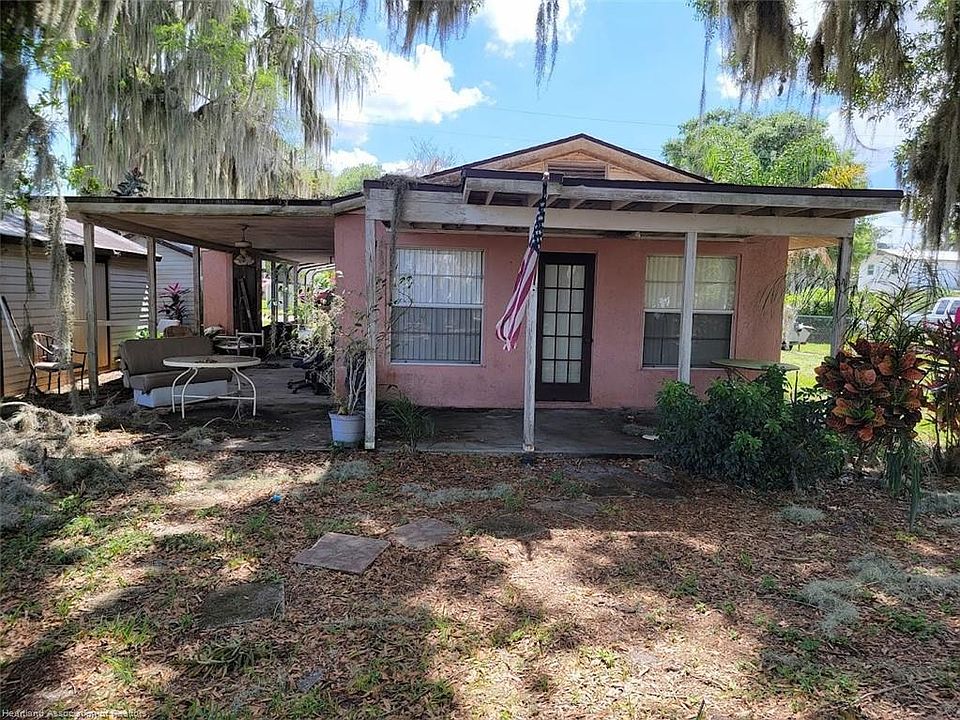 2nd image of 41 Silk Oak St