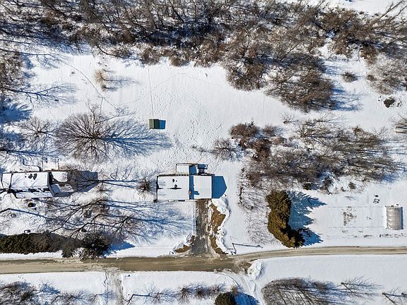 3rd image of 263 Lynrick Acres