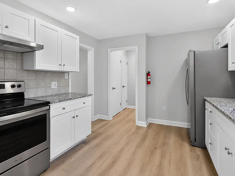 239 S Sparks St — Photo 12