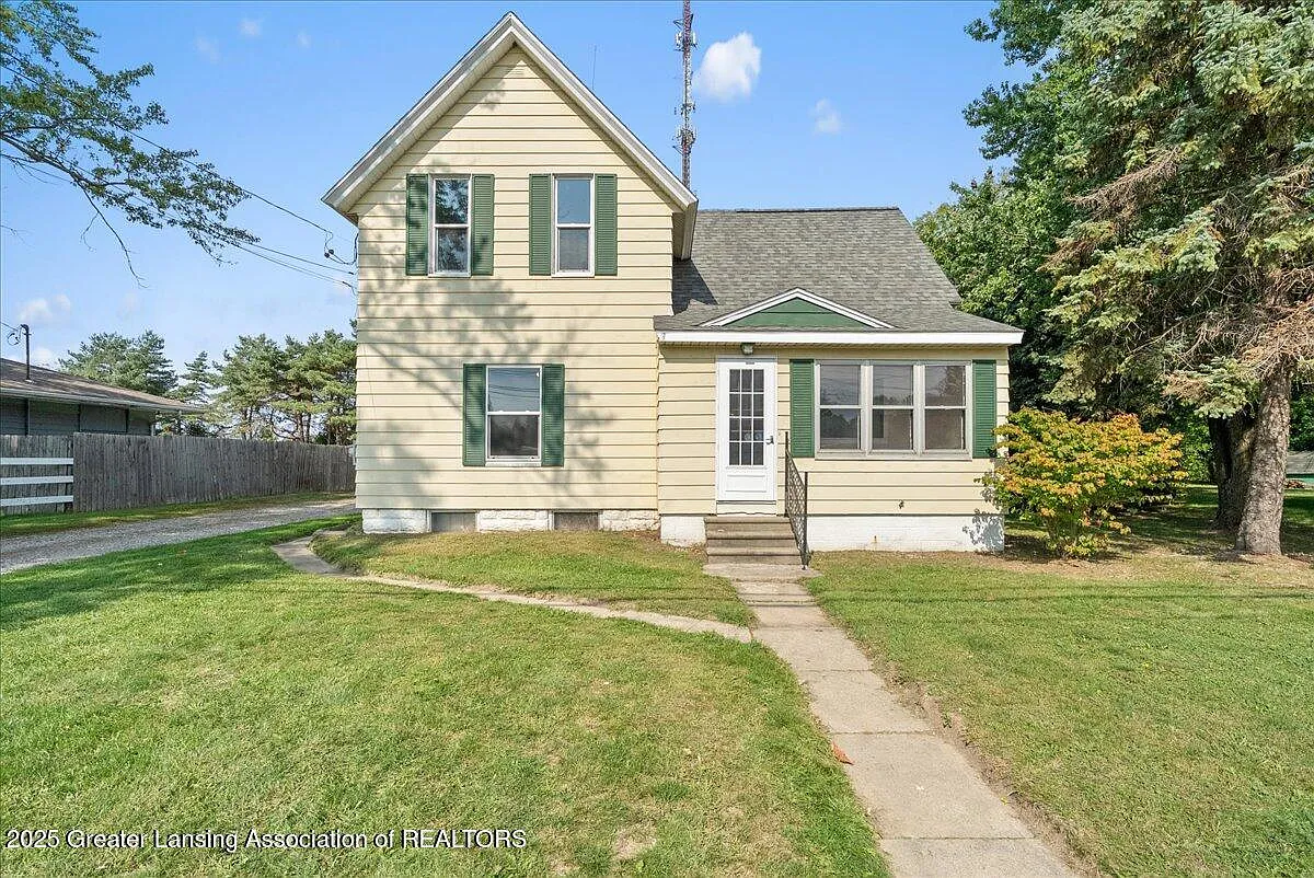 800 W State St photo 1