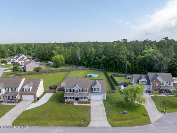 203 Honey Court E, Jacksonville, NC 28540