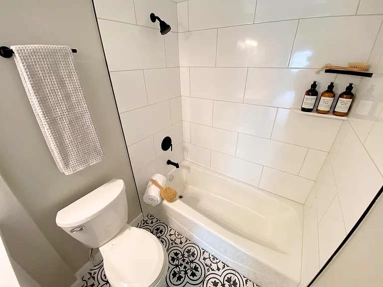 3008 N 39th St #9A — Photo 9