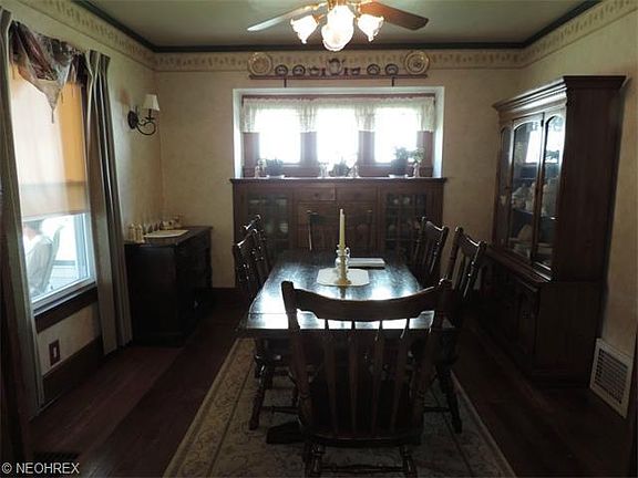 5th image of 301 Liberty St