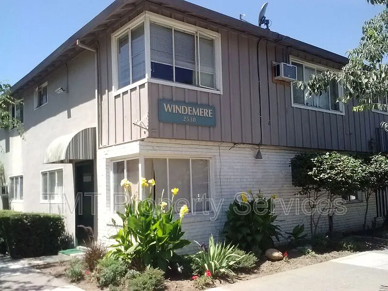 2530 S St #8