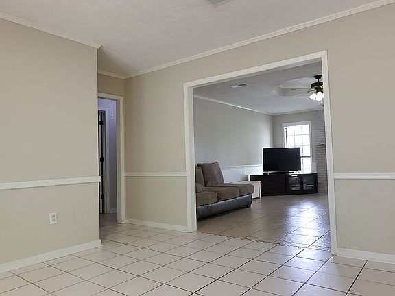 5th image of 1047 R N Whitfield St