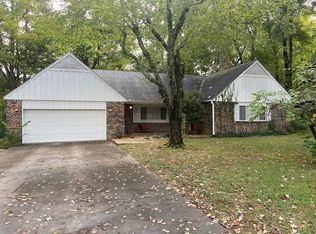 2602 N Stanton Ave, Fayetteville, AR 72703