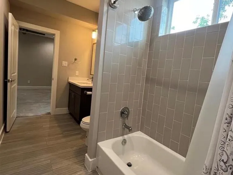 1224 Upton St — Photo 39