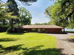 6645 N State Route 2, Oregon, IL 61061