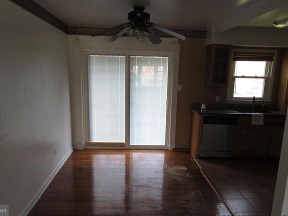 3rd image of 112 Edelmar Dr