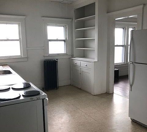 4th image of 7 Church St APT 9