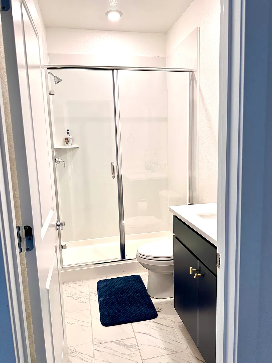 1 st floor bath - 2830 Irish Meadow Way