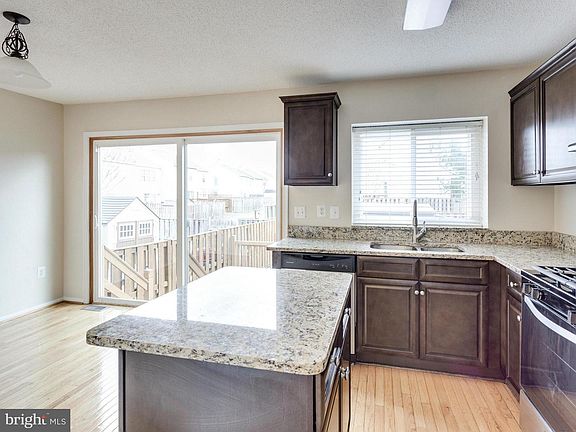 5th image of 6579 Old Carriage Dr